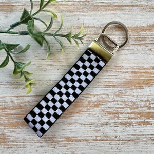 Checkered Keychain Wristlet | Black and White Check Racing Flag Pattern | Stretchy Elastic Wrist Lanyard | Checker Print Key Fob Holder
