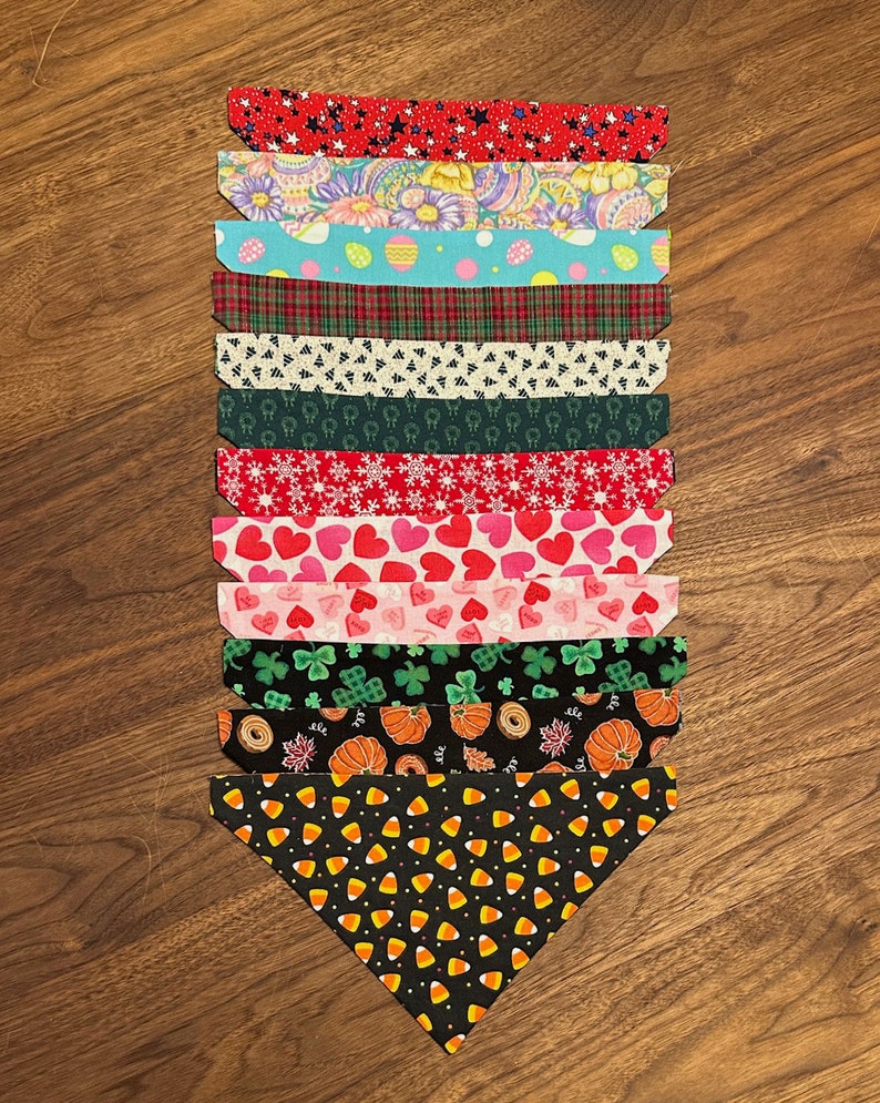 Holiday Dog Bandanas (scrunchie style)