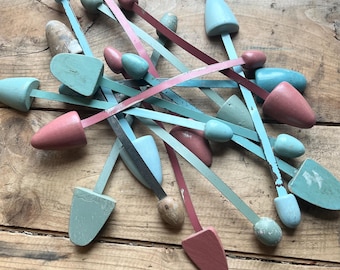 Vintage Shoe Shapers (1940s) | Green, Pink, Blue | Spring Colors, Pastel, Colorful | Primitive, Chippy Decor, Displays | Painted Wood, Metal
