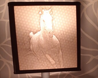 Personalisierte Lithophanie auf Tischlampe