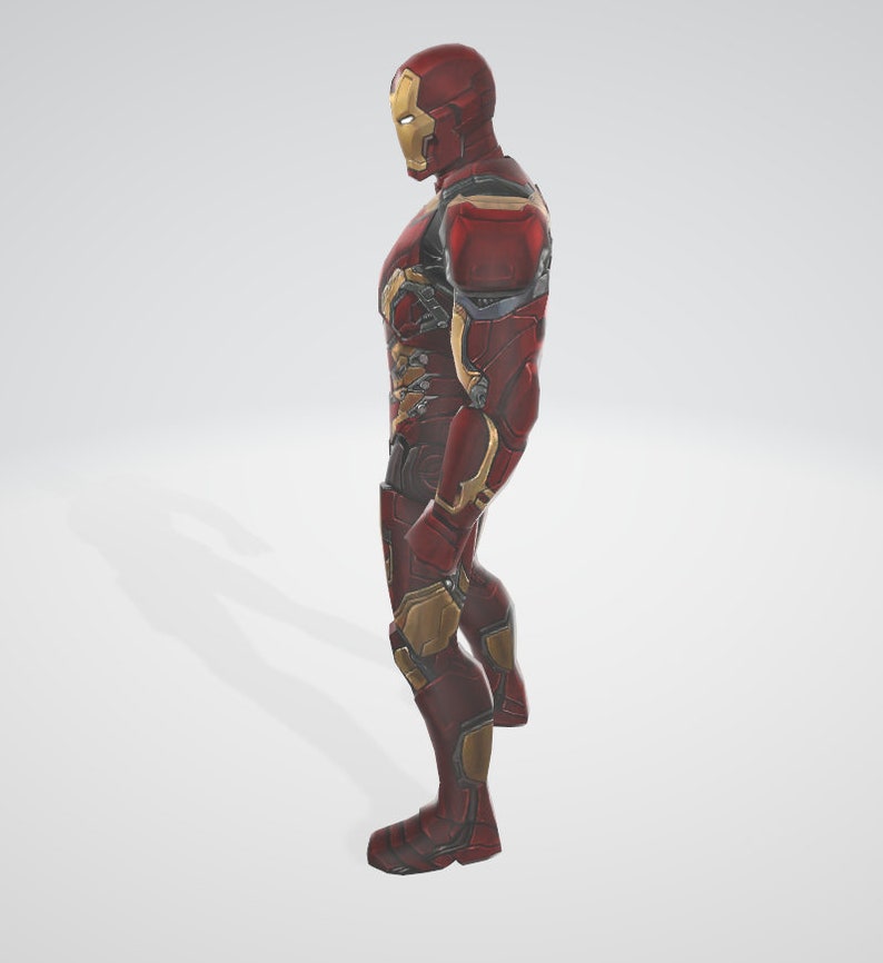 K&ouml;nnte beinhalten: Eine rote und goldene Iron Man Actionfigur in stehender Pose. Die Figur ist detailliert mit einem Metallic-Finish und hat einen roten und goldenen Helm.