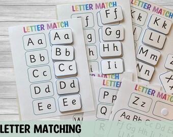 Könnte beinhalten: Ein Satz bunter Buchstaben-Matching-Karten für Kinder. Die Karten zeigen Groß- und Kleinbuchstaben des Alphabets. Die Karten sind mit "Letter Match" und "Letter Matching" beschriftet.