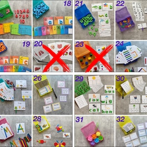 Op de afbeelding: Een verzameling educatieve leersets voor kinderen, georganiseerd in genummerde sets van 17 tot 32. Elke set bevat plastic bakjes, kleurrijke letter- en cijfervormen, flitskaarten met woorden en afbeeldingen, en telhulpmiddelen voor de ontwikkeling van jonge kinderen.
