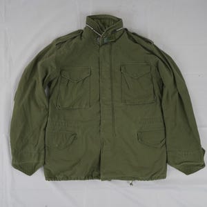 Vintage 60s M-65 Field Jacket: USA Military Olive Green Vietnam War Era