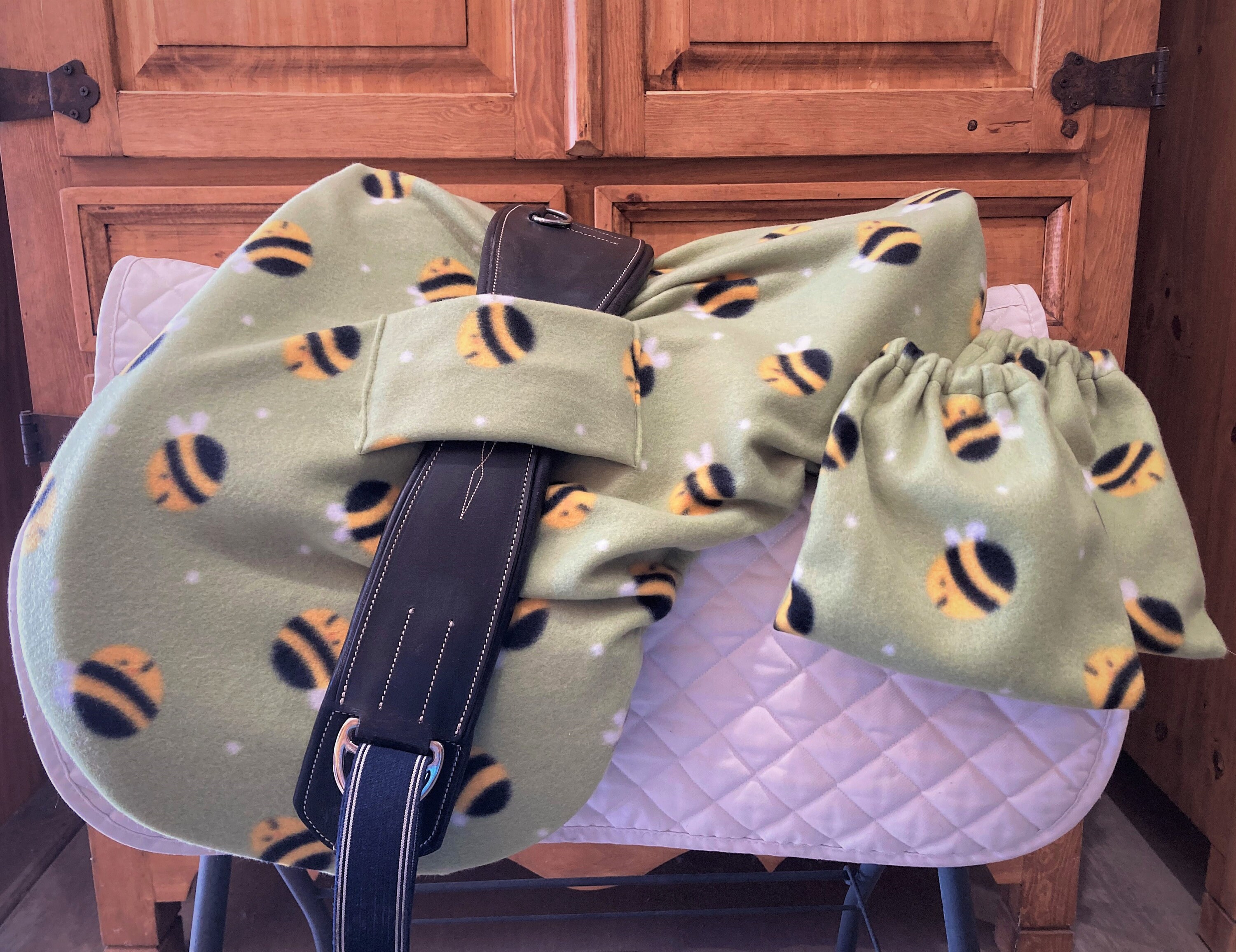 MATCHING SET English Saddle Cover With Girth Pockets AND Etsy