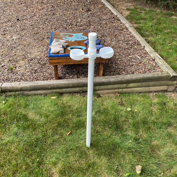 Cup holder for outdoor games (steel stake included)