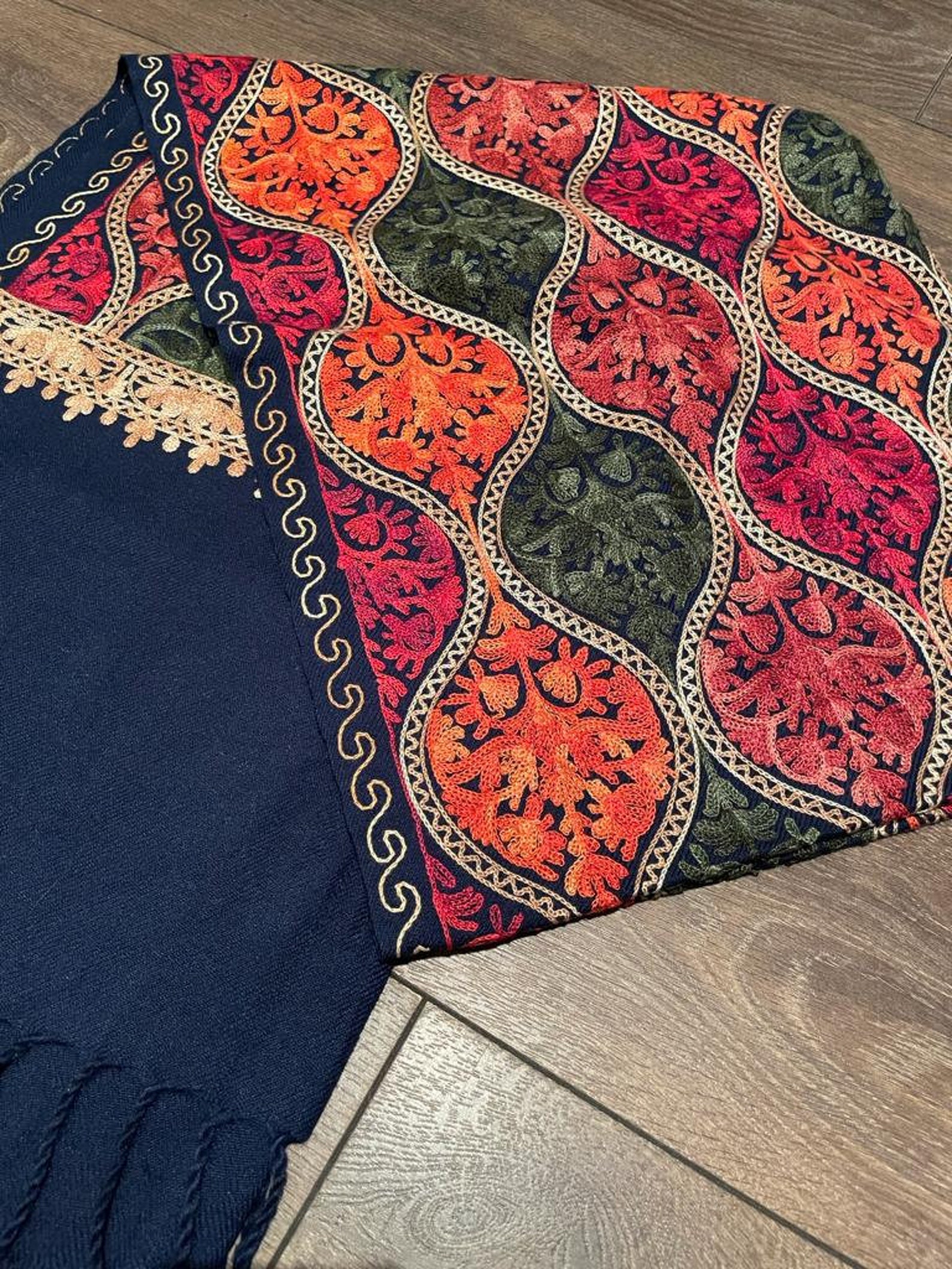 Wool shawl with Ari work/ Shawls/ Kashmiri shawls/ Embroidered Etsy