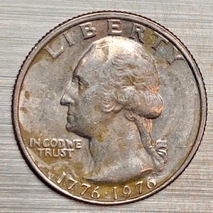 1976 Bicentennial Quarter Misaligned Obverse and Thick Motto + Odd Gold Toning