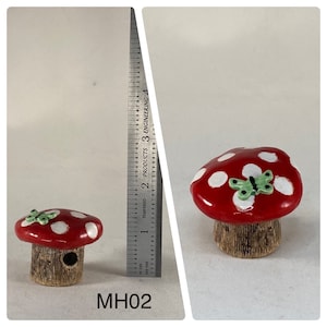 Outdoor/Indoor Ceramic Toadstool House