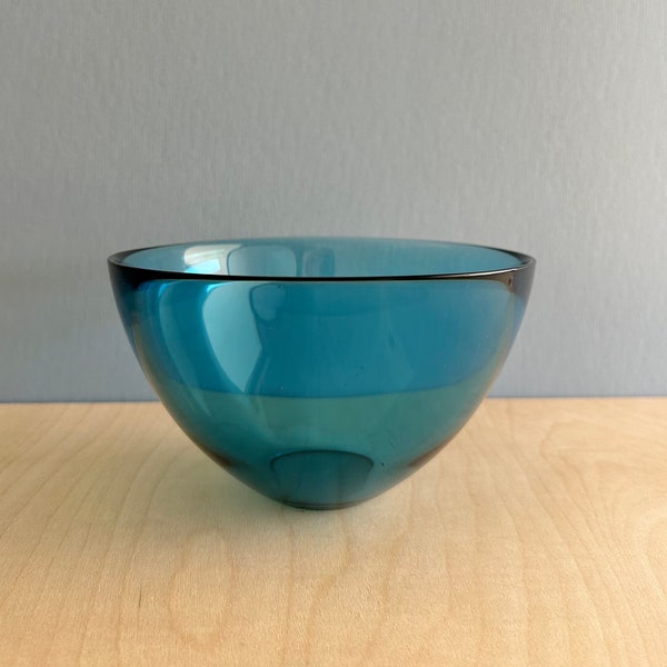 Orrefors Fuga blue glass bowl designed by Sven Palmqvist in Sweden