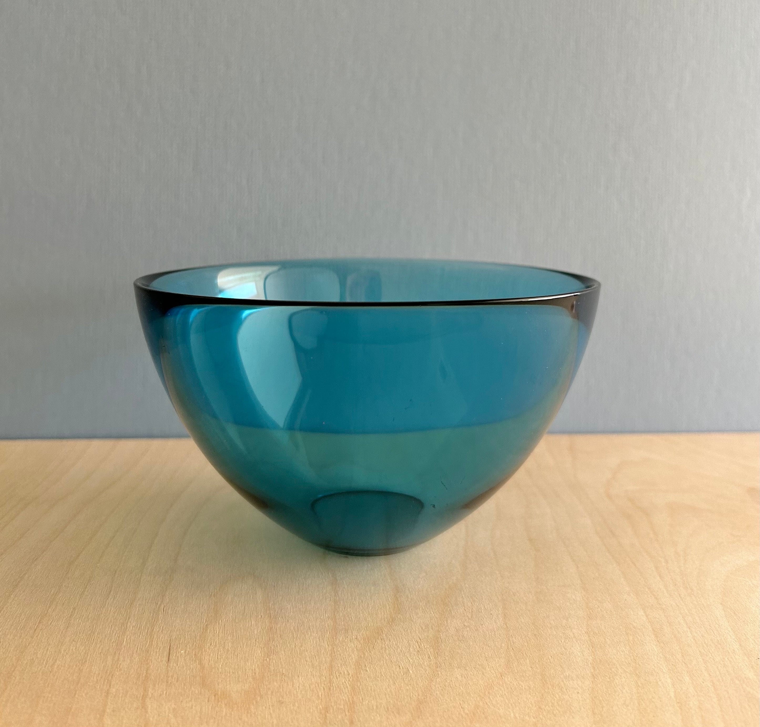 Orrefors Fuga blue glass bowl designed by Sven Palmqvist in Sweden