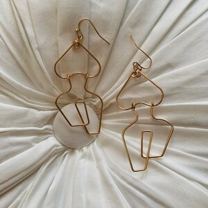 Her - Silhouette and Soul Wire Wrap Earring