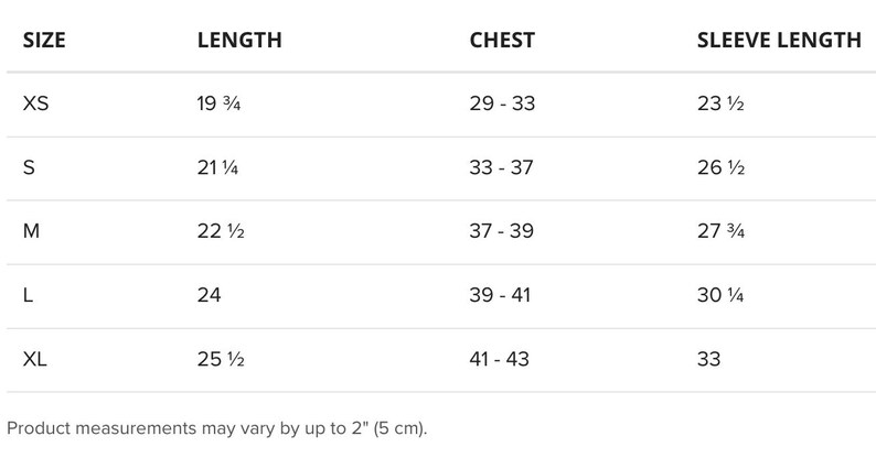 Puede incluir: Un gr&aacute;fico blanco muestra las medidas de tallas de prendas. Las tallas van de XS a XL, con largos de 50.17 cm a 64.77 cm, contornos de pecho de 73.66-83.82 cm a 104.14-109.22 cm y largos de manga de 59.69 cm a 83.82 cm.