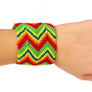 Wayuu Friendly Bracelet handmade - Boho Bracelet - Crochet Bracelet