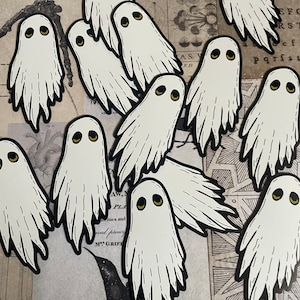 Spooky Sheet Ghost Magnets // Horror Fridge Magnet // Spooky Fridge Magnets