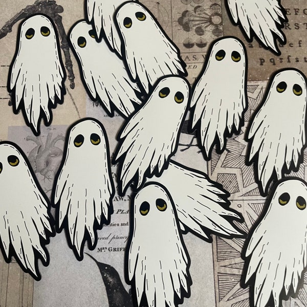 Spooky Sheet Ghost Magnets // Horror Fridge Magnet // Spooky Fridge Magnets