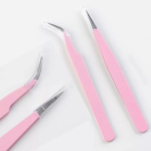 Pink Tweezers Set