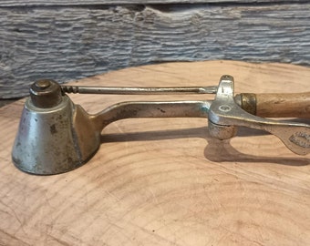Antique Icecream Scoop Gilchrist No. 33 Vintage Kitchen Tool Early 1910s Ice Cream Server