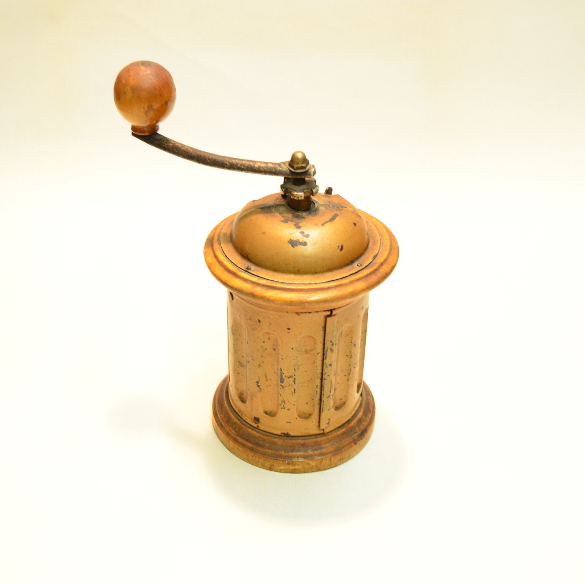 B.G. Macina Hand Crank Coffee Grinder Made in Italy