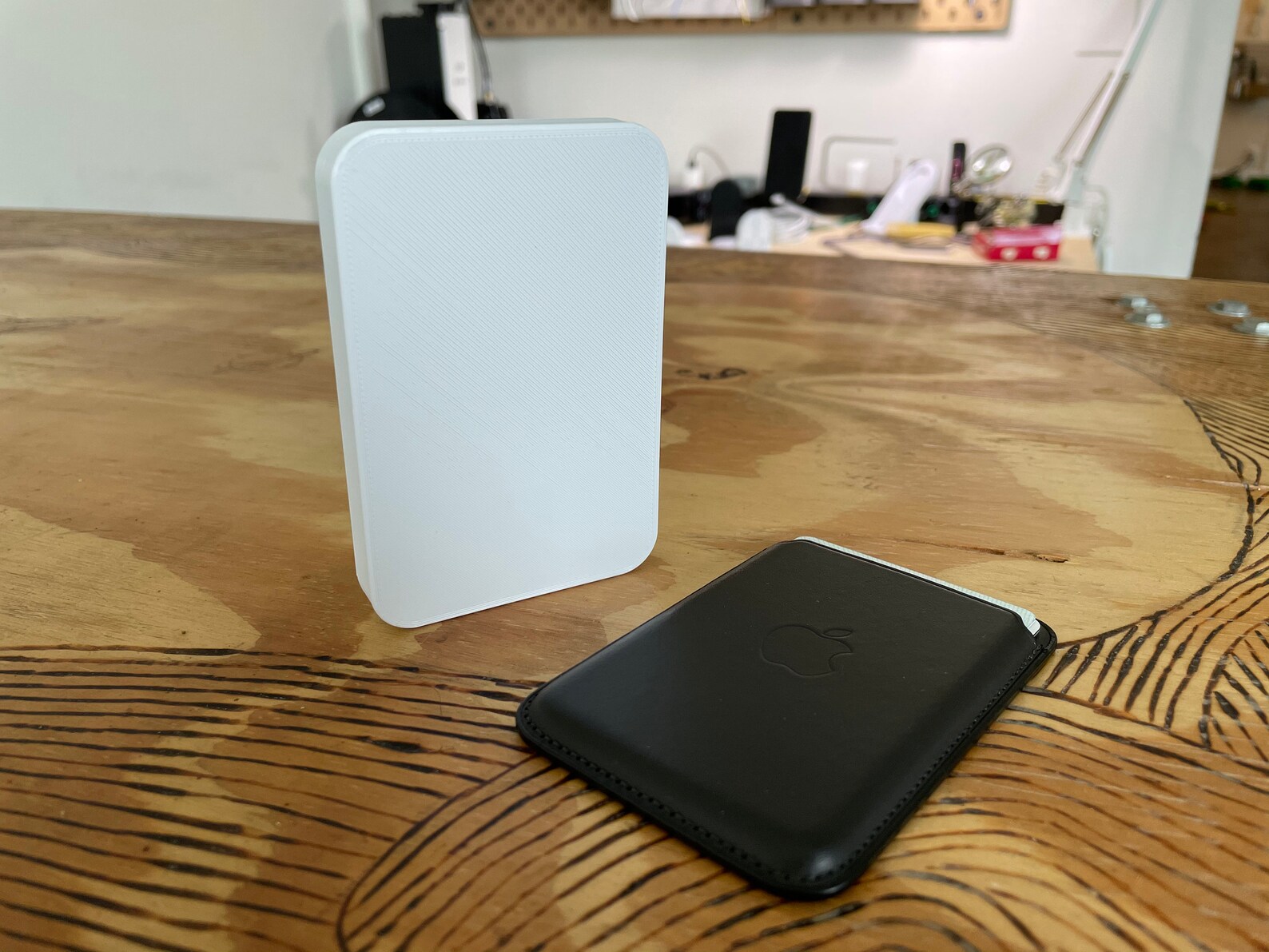 WL1 Wall Mounted Dock for MagSafe Wallet Etsy