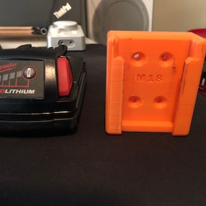 3D Printed Milwaukee M18 Battery Mount