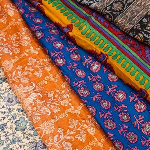 5 Yards of Pure Silk Fabric Pieces Vintage Sari Remnants Scrap Etsy