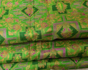 Tissu en soie pure par mètre, confection de vêtements, collage, couture, matériau recyclé vintage, tissu floral, sari doux, PSF1495