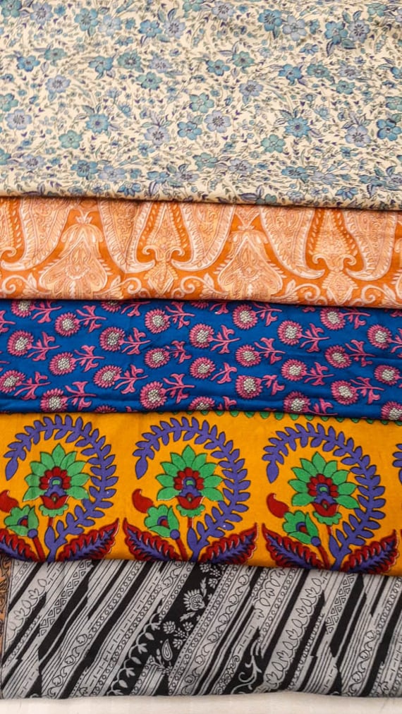 5 Yards Pack of Pure Silk Fabrics / Vintage Sari remnants / scrap Bundle Quilting Journal Project / Saree Recycled Wholesale Fabric Lots SL9