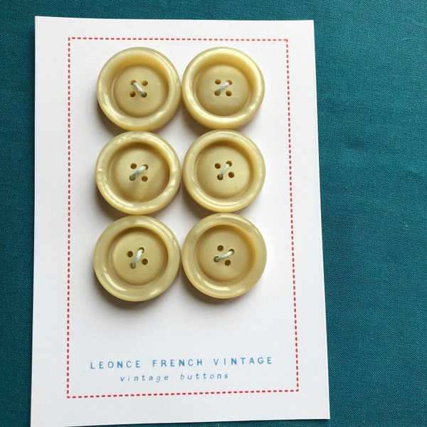 Lot de 6 boutons vintage 1960 beiges 3 cm / gros boutons anciens ronds beiges / french antique buttons 60’s