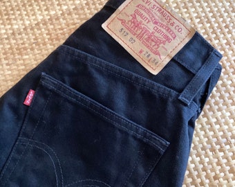 Vintage Levi's 517 Jeans aus den 1990er Jahren / schwarze 517 Jeans / gerader gerader Schnitt / Levi's Vintage / hergestellt in Spanien / Vintage Levi's 90er Jahre