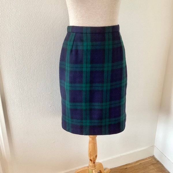 Jupe vintage 1970 écossaise / jupe droite à carreaux / tartan bleu marine vert et noir / fabrication irlandaise / Ireland vintage skirt 70’s