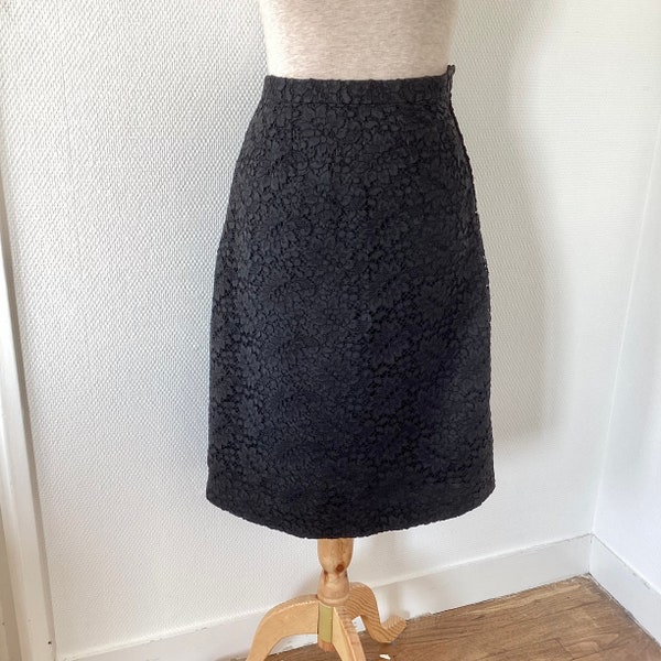 Jupe dentelle vintage 1950 / jupe dentelle noir guipure / jupe cérémonie / fait main / fabrication française / french vintage skirt 50’s