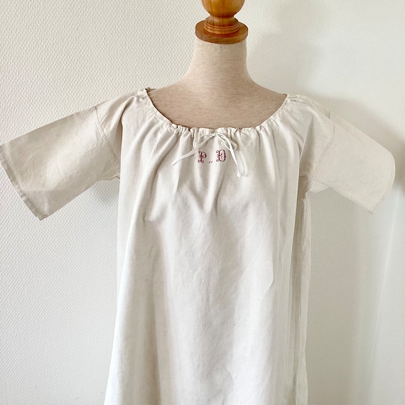 Vecchia camicia da notte 1920 camicia da notte di lino beige ricamata lettera rossa fatta a mano lingerie vintage camicia da notte antica francese degli anni 20 Etsy Italia