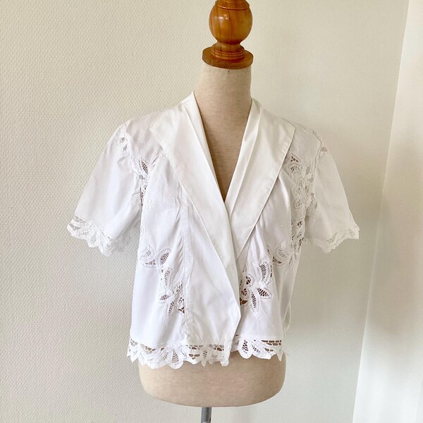 vintage 1960s bolero / white cotton top / white cotton lace / women's suit / handmade / french vintage vest 60's