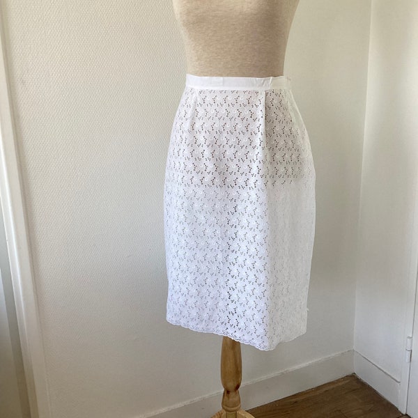 Jupon vintage des années 1950 / jupe blanche coton et dentelle / jupe courte / fabrication française / french vintage skirt 50’s