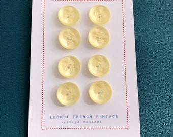 Set of 8 vintage 1960 yellow buttons / 2 cm carved round buttons / vintage supply button card / French antique buttons 60's