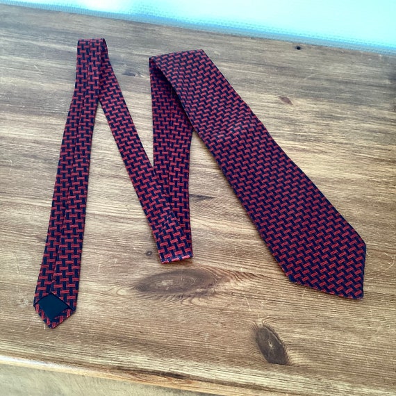 Vintage 1970 silk tie / blue silk tie with red ge… - image 1