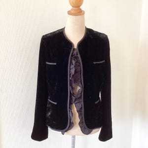 Vintage 1980s Scapa velvet jacket / short black velvet and silk jacket / luxury Paris / made in France / French vintage jacket 80’s