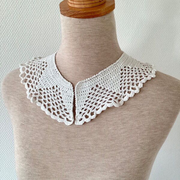 Col amovible vintage 1940 / grand col Claudine dentelle blanche / crochet en coton / fait main / antique removable collar 40’s