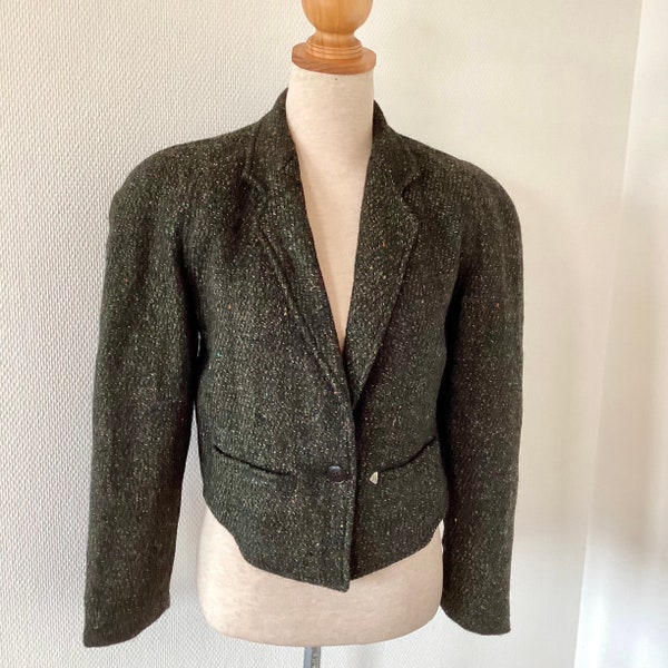 Grüne Vintage-Wolljacke von 1980 / kurzer grüner Tweed-Blazer / in Frankreich hergestellter neuer Herrenanzug / Damenanzug / französische Vintage-Jacke aus den 80er Jahren