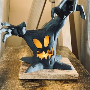 Halloween tree light