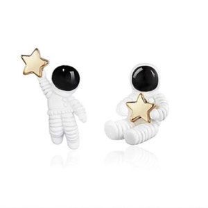 Astronaut Earrings, Cute Earrings, Women’s Stud Earrings, Space Earrings, Quirky Earrings, Astronaut Jewelry, Space Jewelry, Statement Studs