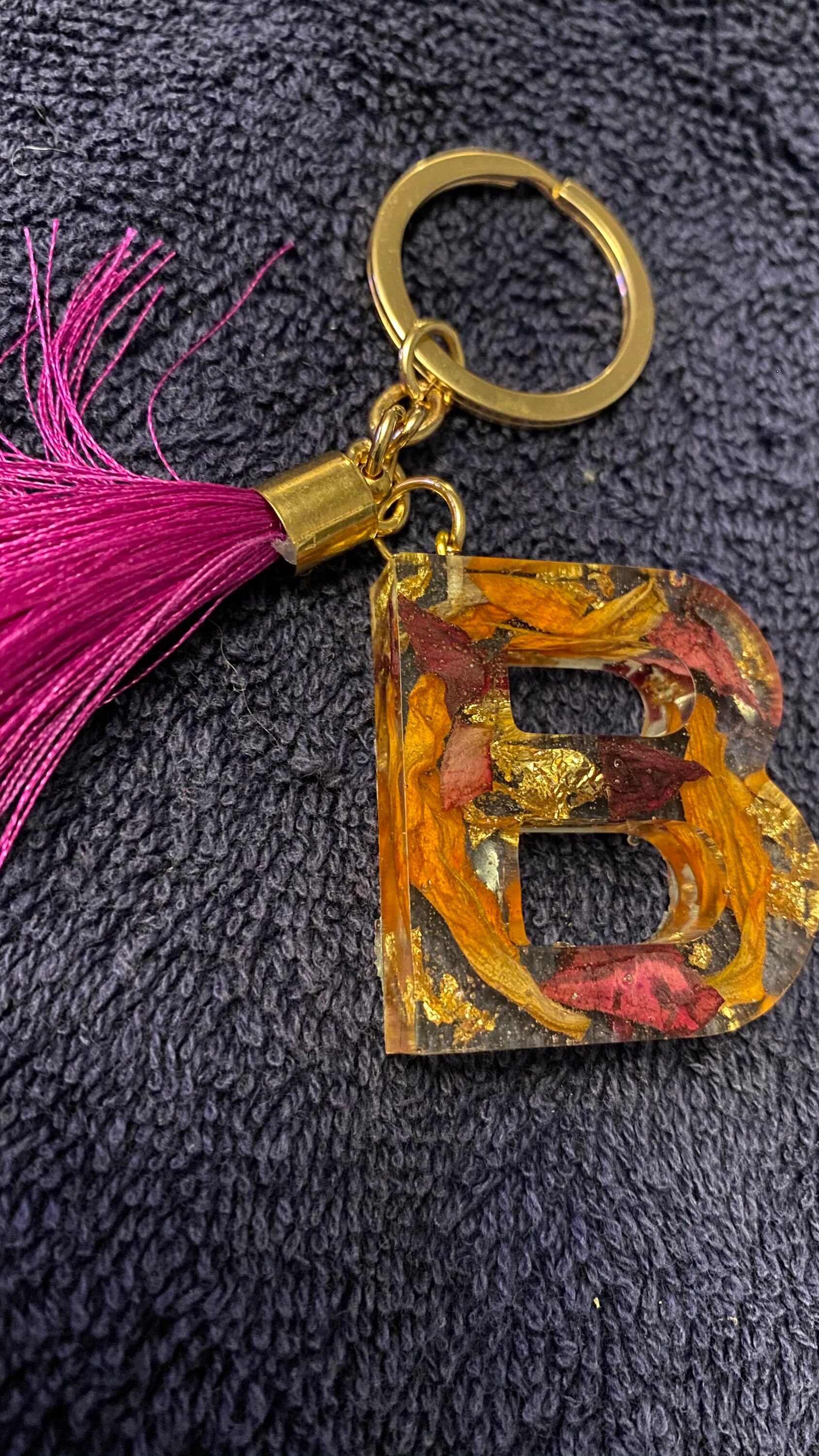 Epoxy resin keychains with tassels Etsy.de
