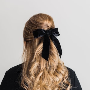 Black Velvet Hair Bow Short Ribbon Tails French Barrette | Grace & Grandeur Judy Short Bow