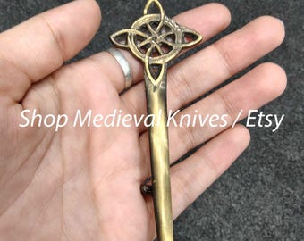 Scottish Kilt pin | Made of Brass Antique Metal | Celtic Knots kilt Pin | Size 4.5 Inches | Premium Handmade Kilt Pin