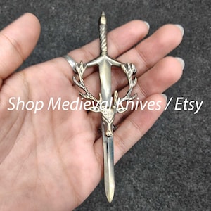 Scottish Kilt pin | Made of Brass Antique Metal | Stag Emblem kilt Pin | Size 4.5 Inches | Premium Handmade Kilt Pin