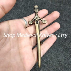 Scottish Kilt pin | Made of Brass Antique Metal | Sold kilt Pin | Size 4.5 Inches | Premium Handmade Kilt Pin