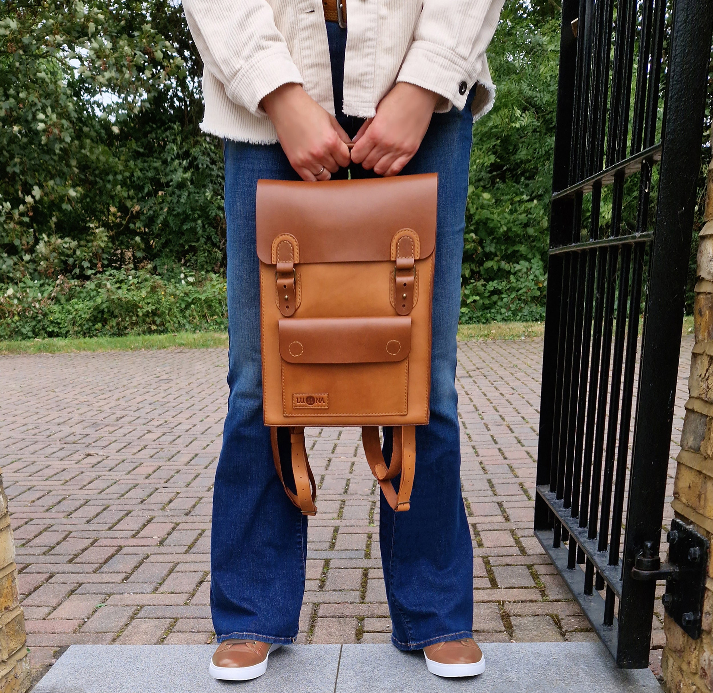Backpack that converts to messenger bag sale