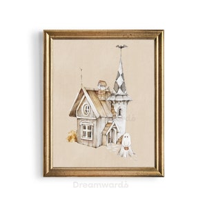 K&ouml;nnte beinhalten: Ein Aquarellbild eines Spukhauses mit einem spitzen Dach und einem Geist, der einen Eimer h&auml;lt. Das Haus hat ein braunes Dach und wei&szlig;e W&auml;nde mit einem schwarz-wei&szlig; karierten Turm. Der Hintergrund ist hellbraun.