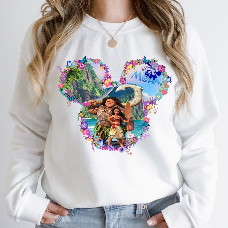 Moana and Maui Mickey Ears Shirt, Cool Moana Shirt, Moana Movie Crewnecks, Moana Fan Shirts, Moana Family Shirts, Vibrant Colors bild 2